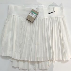 NikeCourt Dri-Fit Advantage Women’s Pleated Skirt